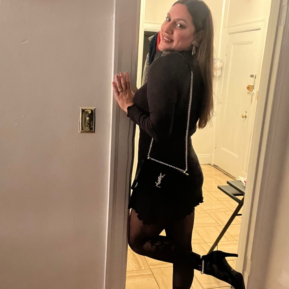 Meet your Posher, Roxana